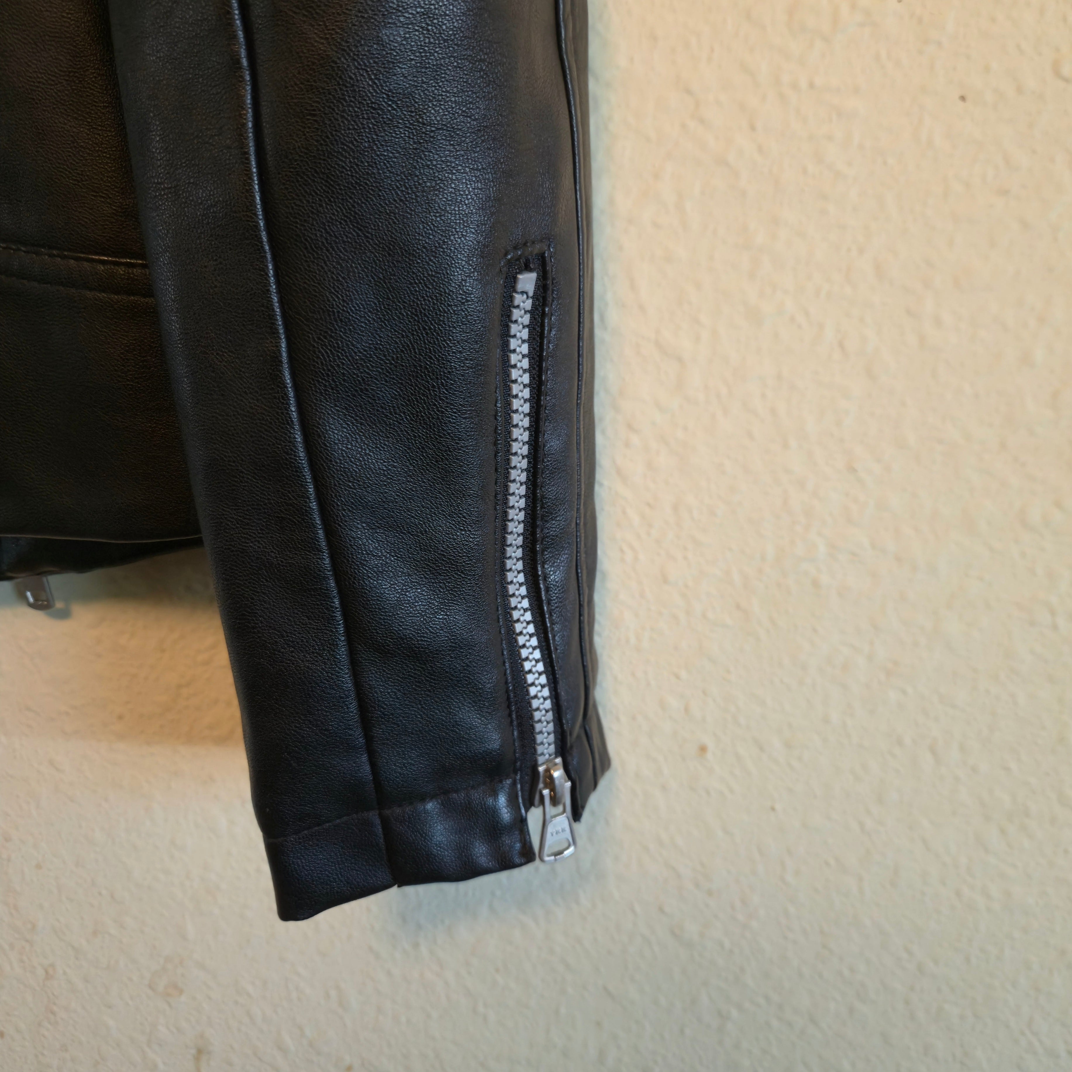 Levi’s Kids Faux Leather Moto Jacket Large 12-13 Black Biker Logo Back